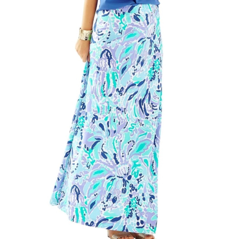 ISO LILLY PULITZER NOLA SKIRT!